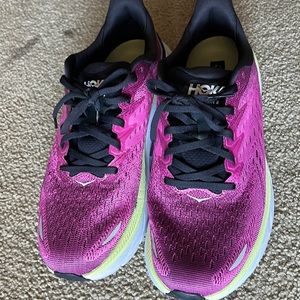 Size 10 hoka shoes